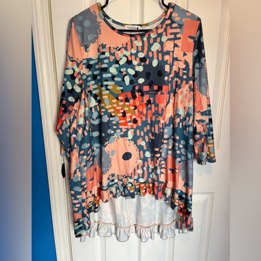 NUGGLES Colorful Abstract Patterned Top